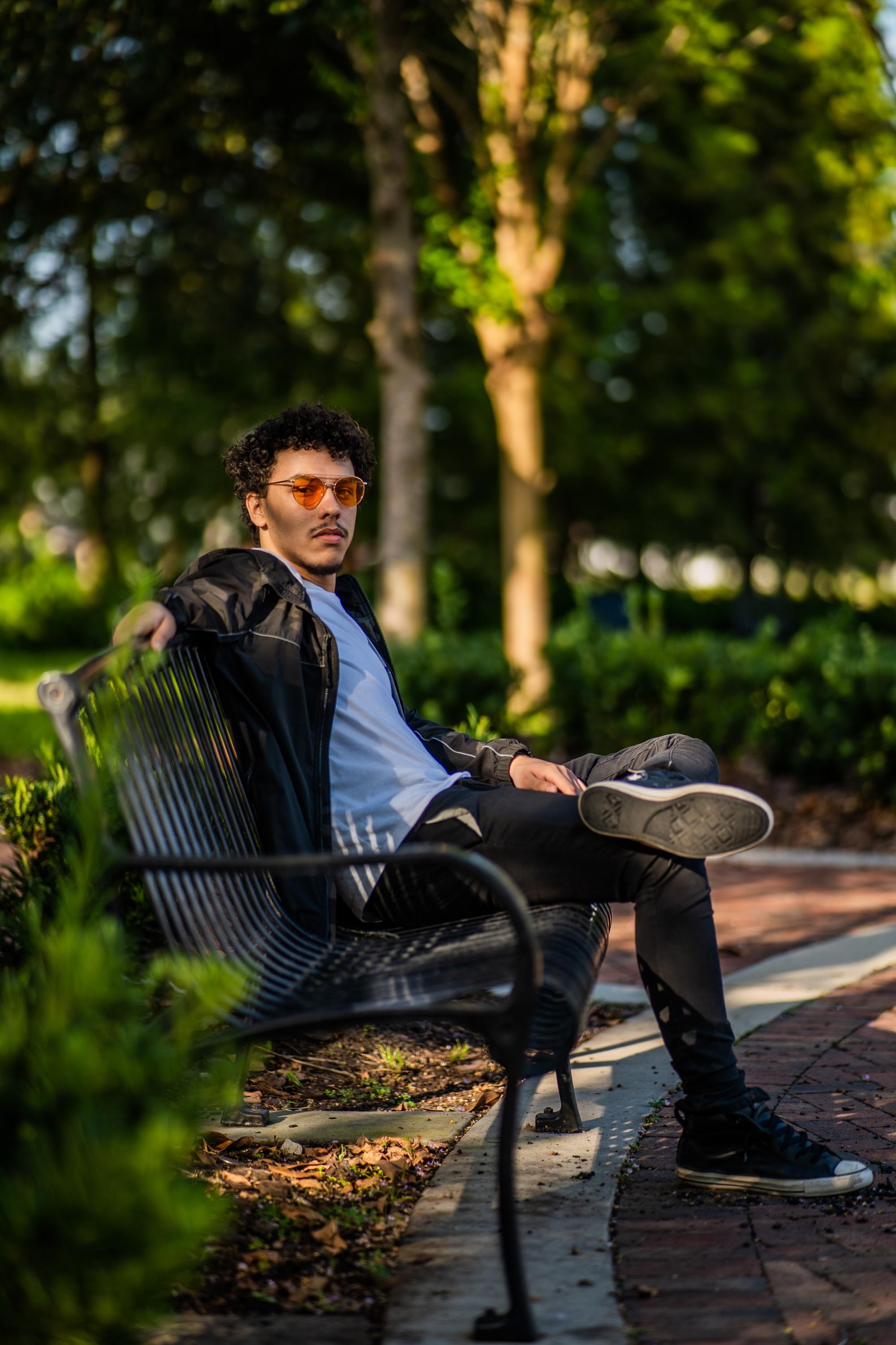 "Style Guide: What Clients Should Wear to their Photoshoot"